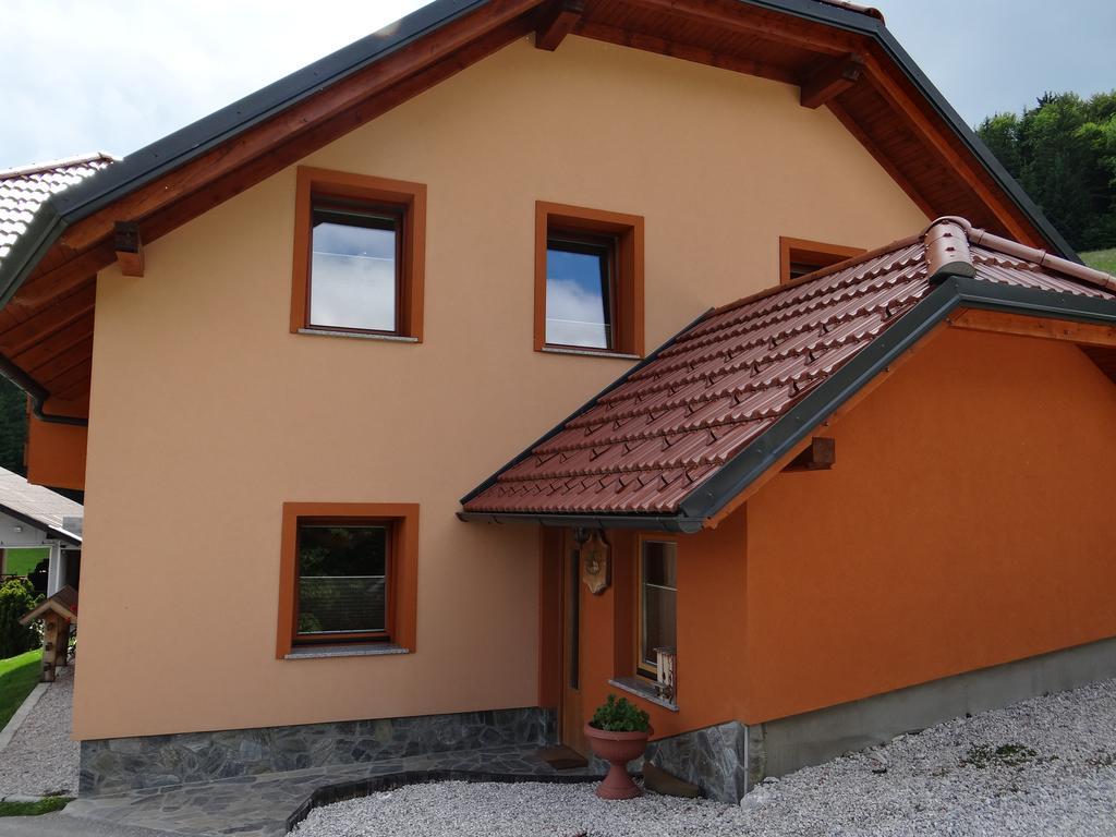 Apartments Trebusak Laze v Tuhinju Exterior photo